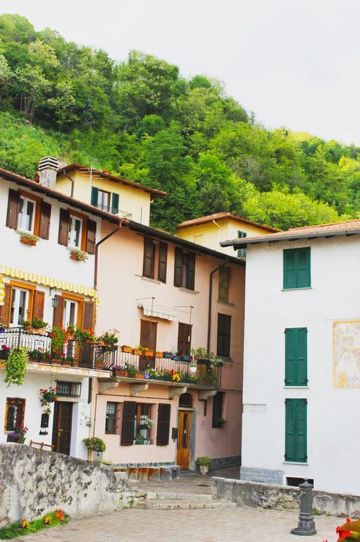 La Piazzetta Apartment Menaggio Bagian luar foto