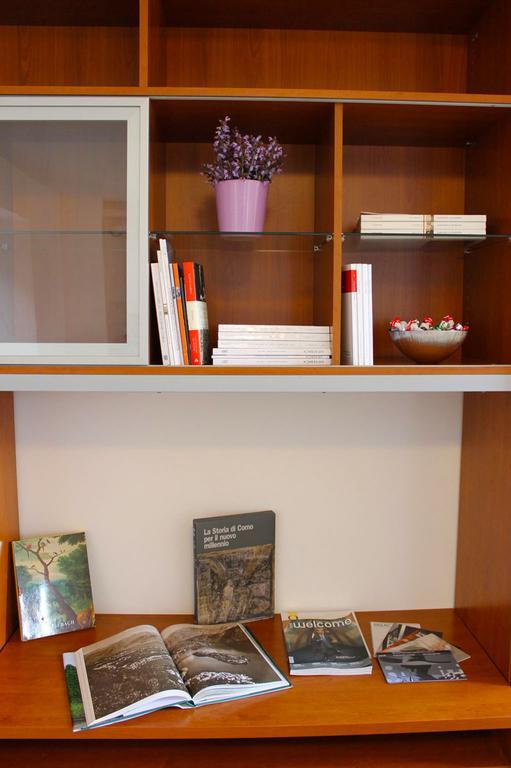 La Piazzetta Apartment Menaggio Bagian luar foto